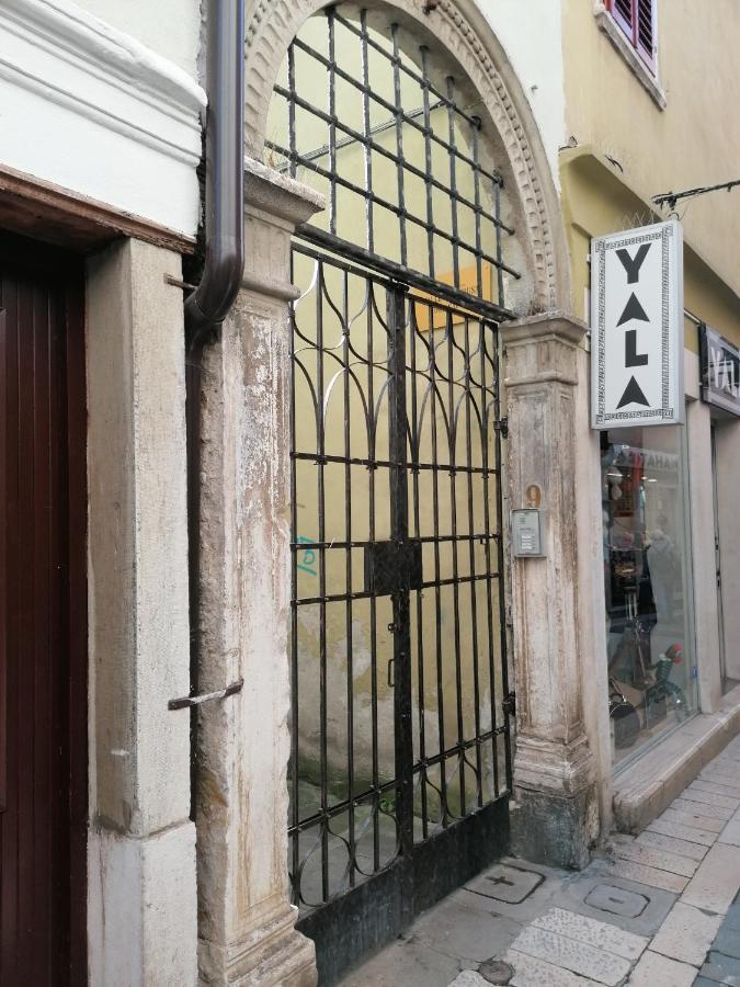 Apartma Olivieri Копер Екстериор снимка